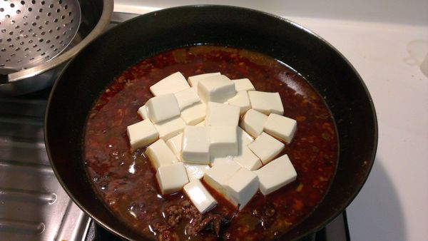 再加入豆腐