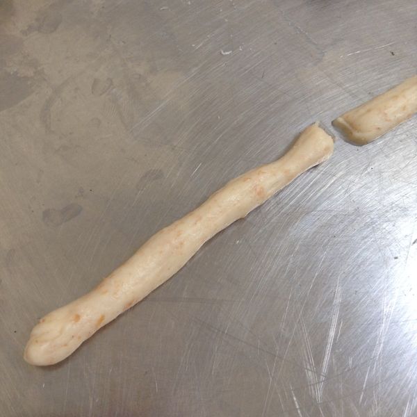 依照個人喜好，切成喜歡的長度。