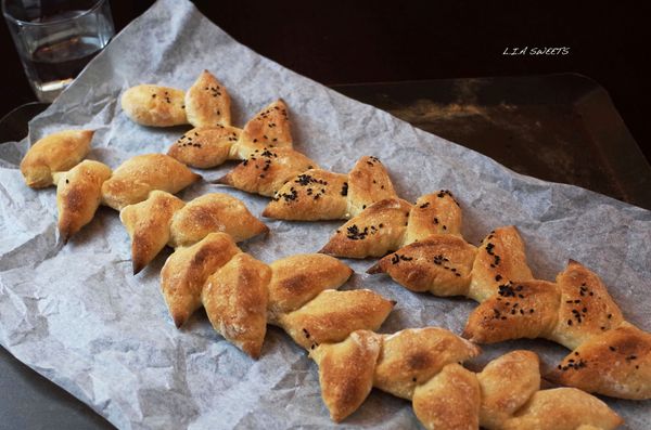 烘烤約17分鐘後麵包呈金黃色就可出爐