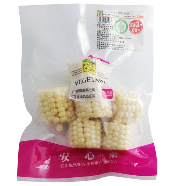 在7-11買到甜度可與水果媲美皮薄多汁的水果玉米塊(免洗)，用來做今天的午茶點心吧! 還要搭配上等蕉補充完整營養。