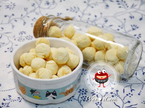 烤箱預熱200度15分，再放入預熱後的烤箱烤約15分鐘烤（溫依自家烤箱調整）。 我的比例約做50顆左右，趁新鮮吃完再做。不需擔心防腐劑或人工香料的問題。