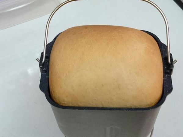 鏘鏘！！香噴噴的麵包出爐啦~