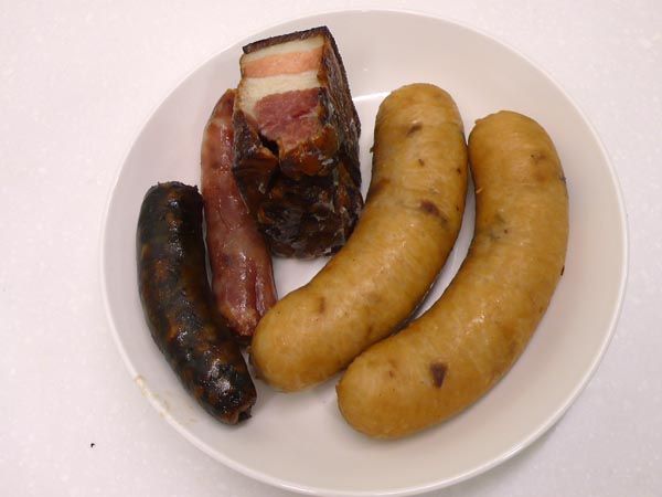 備料，糯米腸切粗段