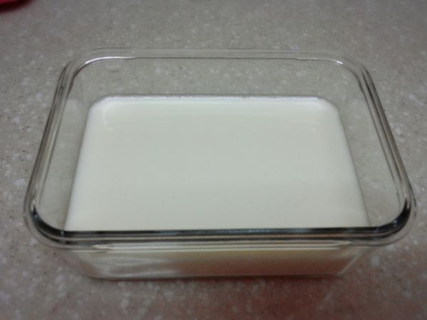 放涼冷藏或天冷剛做好趁熱淋上果醬、糖漿熱熱的吃，攏好呷！