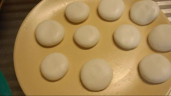 ２０個～２５個分ほどだんごを作ります。