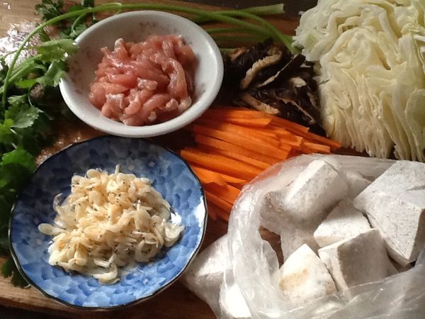 準備所有食材。