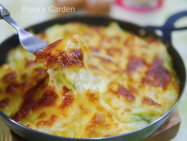 每一口都充滿奶香、熱呼呼的，冷冷的天氣吃起來超過癮。