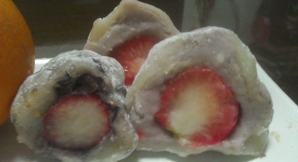 好吃的草莓大福麻糬完成