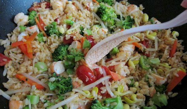 拌熱拌均，加點鹽和糖調味後，就能起鍋啦～