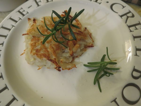 兩面都煎至微焦後，盛盤。完成!