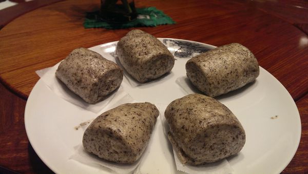 超香的芝麻饅頭完成了^^Y