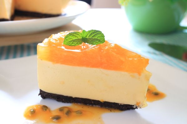 其實生乳酪慕斯蛋糕非常容易做，只是耗費時間較多，但能根據自己喜好做出符合個人口味的蛋糕，花點時間又何妨呢~~  ^^