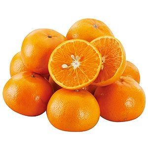 將鮭魚部分所有材料(鮭魚排一片、柳橙皮屑1匙、柳橙汁1/3杯、蜂蜜1大匙、紅椒粉1大匙、鹽1/2小匙、胡椒少許)混合，醃30分鐘後烤6分鐘至熟。