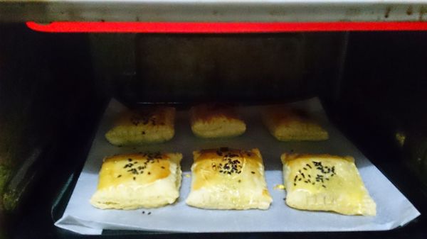 放入烤箱上下火250度烤10～15分鐘