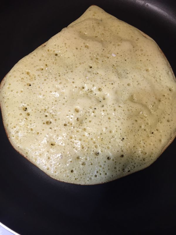 冒泡後翻面煎到熟即可