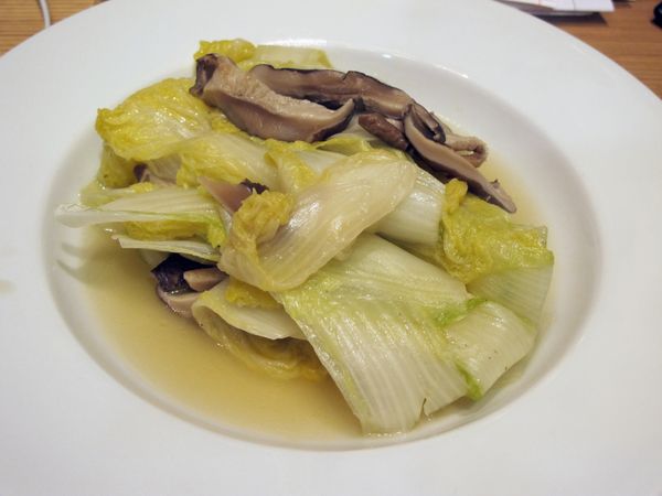 悶煮20分鐘後，打開鍋蓋加入鹽，稍微拌炒一下即完成。