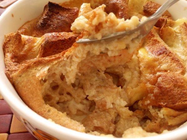 用叉子或湯匙挖開......
滑嫩的口感~~香濃的雞蛋牛奶味~~>O<"""
就不信你不想吃>/////<