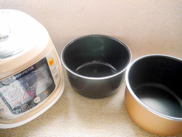 今天使用「九陽翻騰智慧全能鍋」JYY-50FS19M搭配纯鐵鑄造晶瓷內鍋