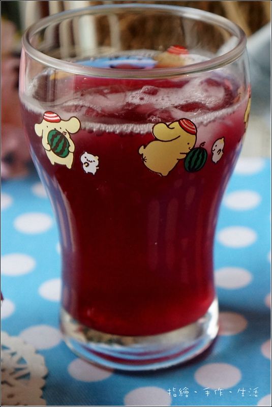 泡成藍莓果汁也很不錯喔!!