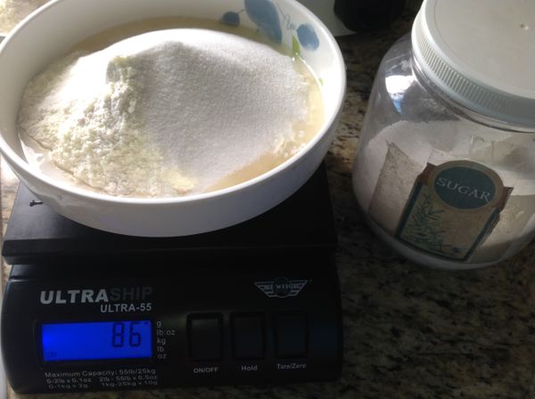 加入白砂糖4大匙