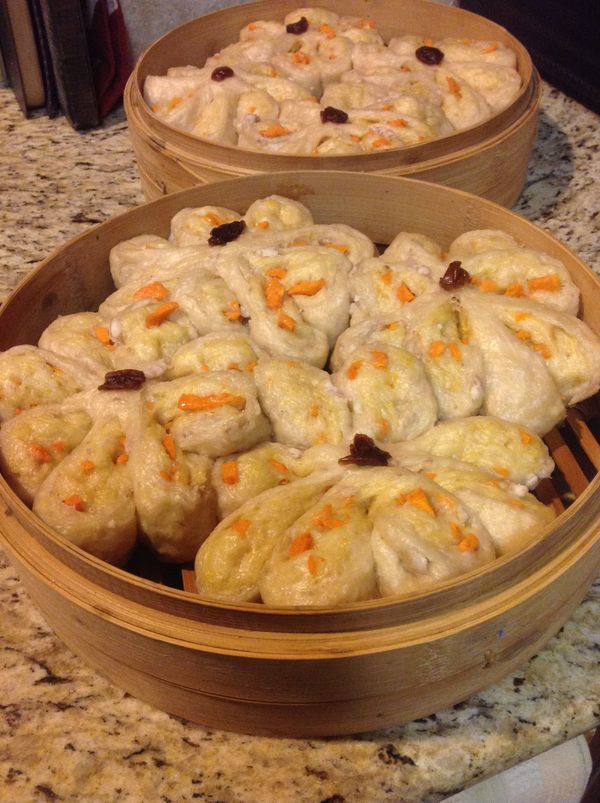 蒸好後的紫芋頭橘地瓜花花饅頭!!!