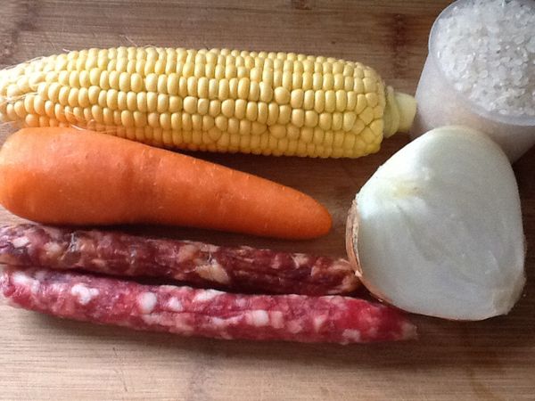 準備食材，並清理與清洗。