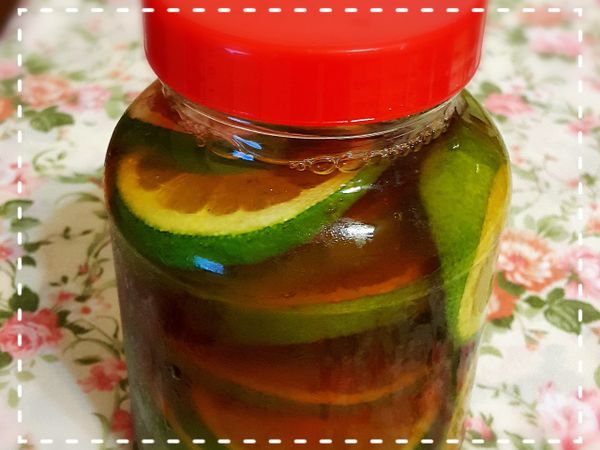 步驟1放涼後，加入蜂蜜檸檬汁。