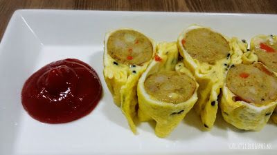 裝盤後旁邊放些番茄醬。