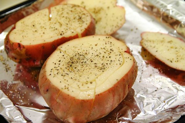 灑一點油 鹽 黑胡椒 調味