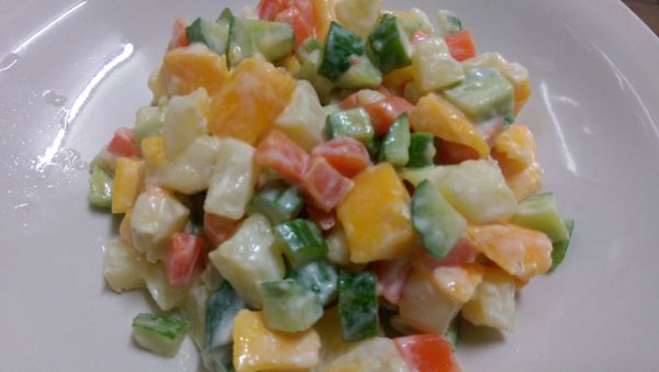 清爽可口的芒果沙拉…上桌了