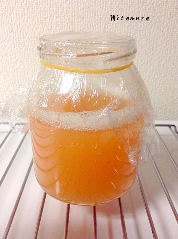 天然草莓酵母液製作方法：https://icook.tw/recipes/113286