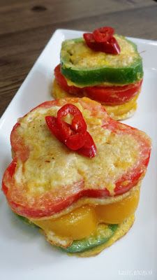 因為內餡有調味過了可以不用再沾醬汁直接吃就好~
或是沾醬油或是其他醬汁一起吃也很好吃喔^^