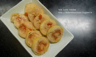 浸1晚後，吃前將雞卷切塊即可。