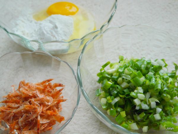 準備食材：[麵糊]食材、[主食材]