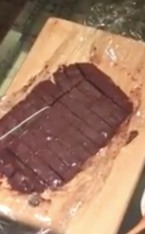 取出巧克力皆成矩形