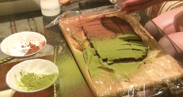 均勻撒上可可粉