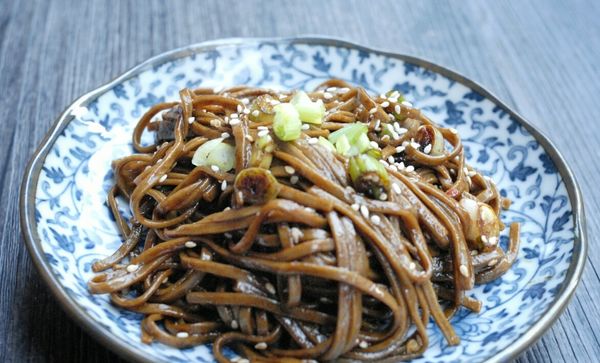 再下調味料拌勻即成！