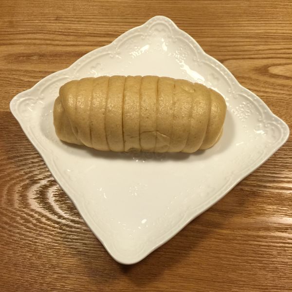 發酵完成後，從冷水起蒸大火13分鐘後，插入筷子留一縫隙散熱再蒸5分鐘後熄火離開火爐。5分鐘後開蓋取出饅頭放涼即可。