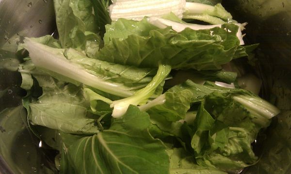 菜=(青江菜+小白菜).洗淨.水煮