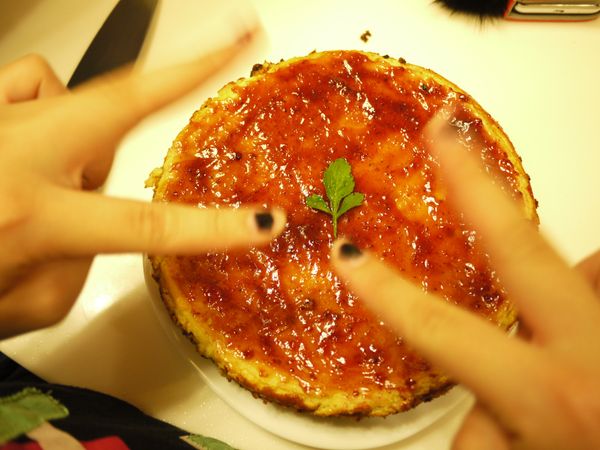 上方加上薄薄一層草莓果醬(可加可不加喔