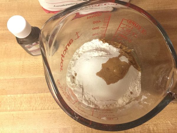 加入1/4茶匙的香草精提味(不放也可以)