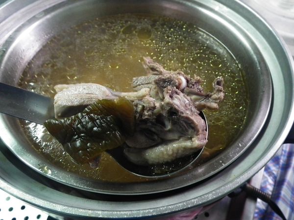 等起鍋前下米酒在煮一下~讓它揮發就可以了