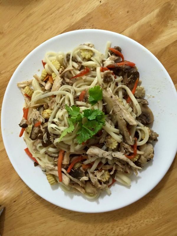 盛盤!將!將!桂丁雞絲佐松露義大利麵完成了!!