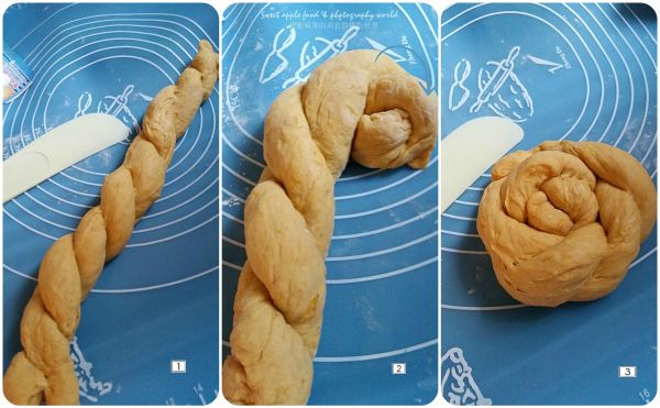 將麵糰一分為二,編成一個辮子、再往內轉,轉成一個花形,放入密封箱內,(如電飯煲)作第二次發酵,為期30分鐘