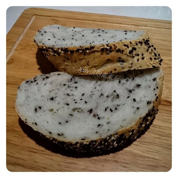 因為添加了優格，組織相當有彈性及綿密