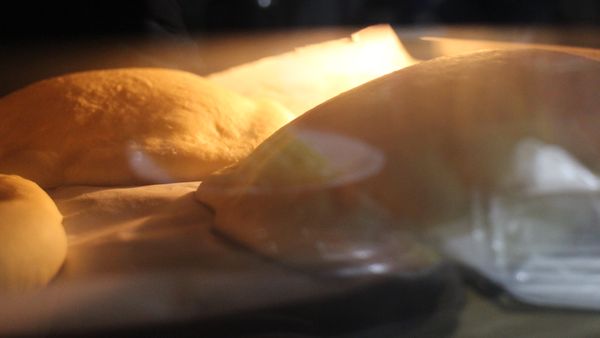 烤箱預熱，送入烤箱