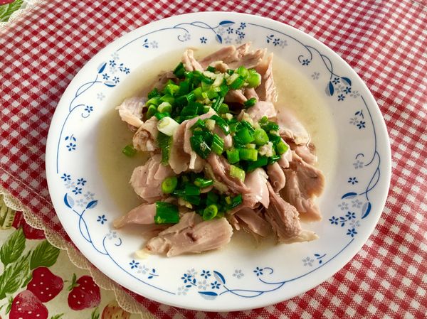 也可以變成蔥油雞絲 ^_^