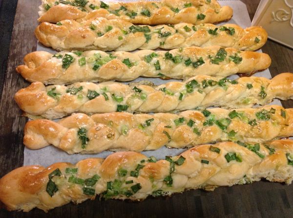 就是 Green Onion braid bread-香蔥辮子麵包條❤!!!