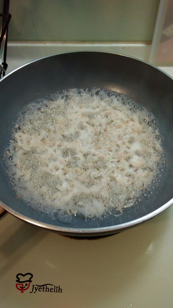 起了很多泡沫就可以拿起來囉