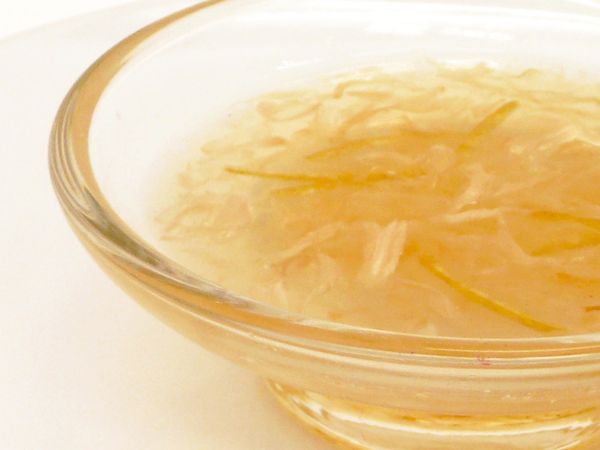 柚子沾醬製作 
柚子果肉 : 糖 =  2 : 1 做為加熱動作